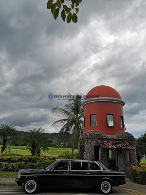 GOLF-LOS-SUENOS-COSTA-RICA.-MERCEES-300D-LIMO.jpg