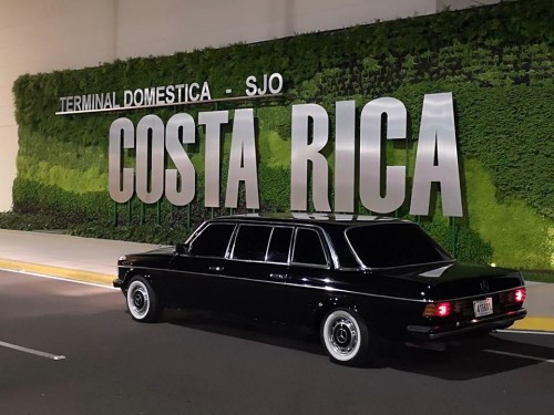 A-SJO-COSTA-RICA-INTERNATIONAL-AIRPORT-limo.jpg