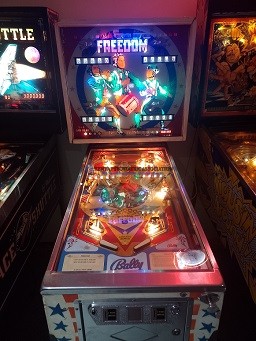 RICHARD-BLANK-COSTA-RICA-COLLECTION-1976-BALLY-FREEDOM-PINBALL-MACHINE.jpg